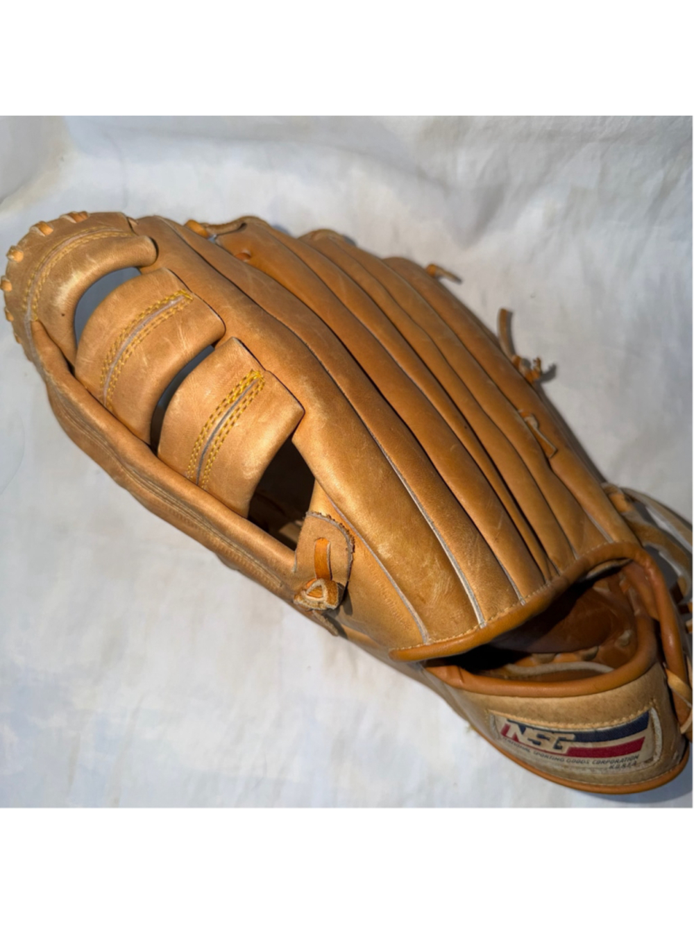 VTG National Sporting Goods BaseBall Glove The Clincher NSG45 Left Hand Throw